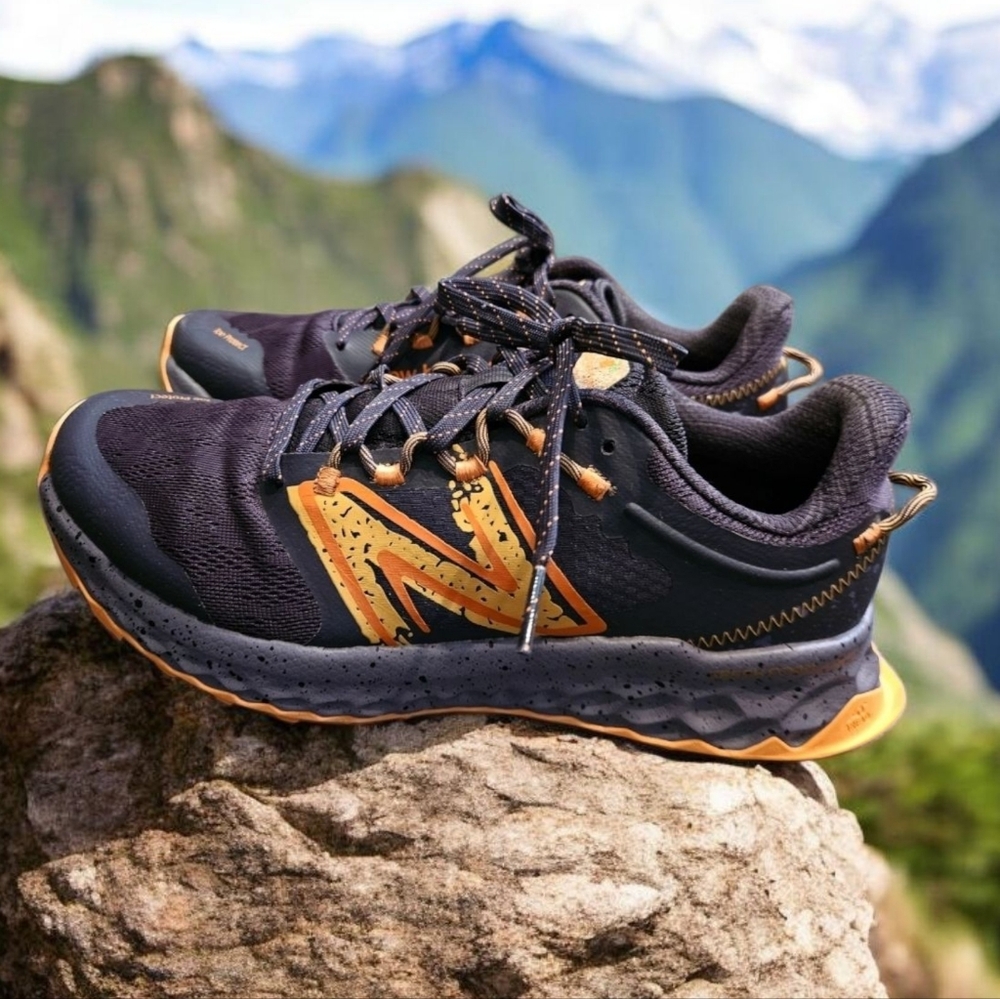 Women's New Balance Fresh Foam Garo Garoe Purple & Orange Trail Running Shoes 11